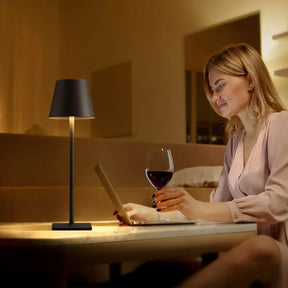 Luminária Florença Sem Fio com Acendimento ao Toque